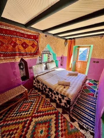 Listing card gallery